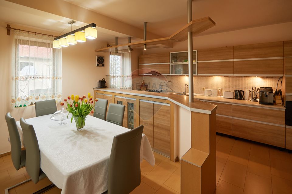 5 room House / Villa for sale, Campului area