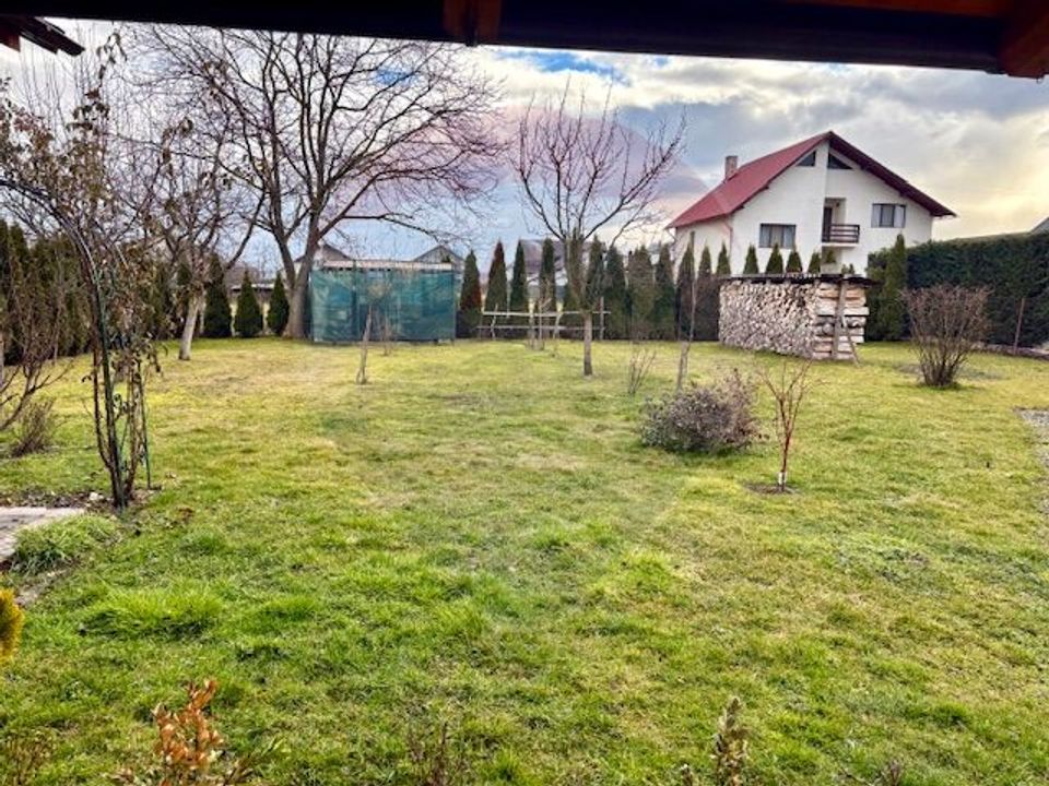 Casă / Vilă cu 6 camere de vânzare