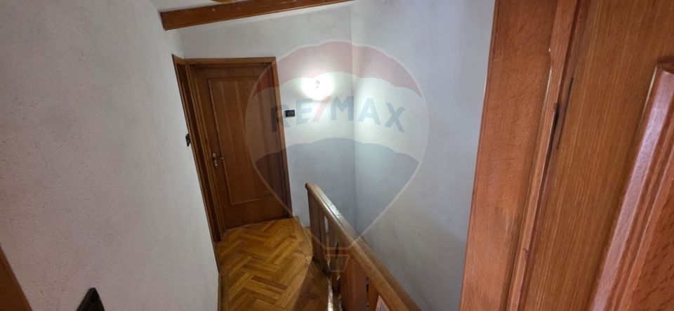 5 room House / Villa for sale, Grivita area