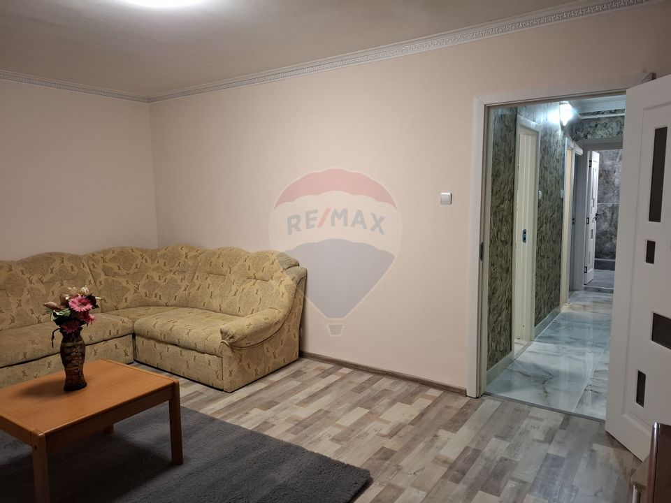 Apartament cu 2 camere, decomadat, de închiriat în zona Aradul Nou