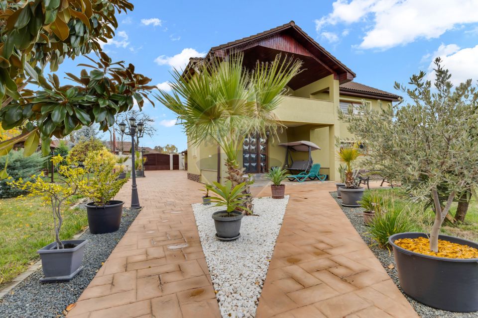 6 room House / Villa for sale