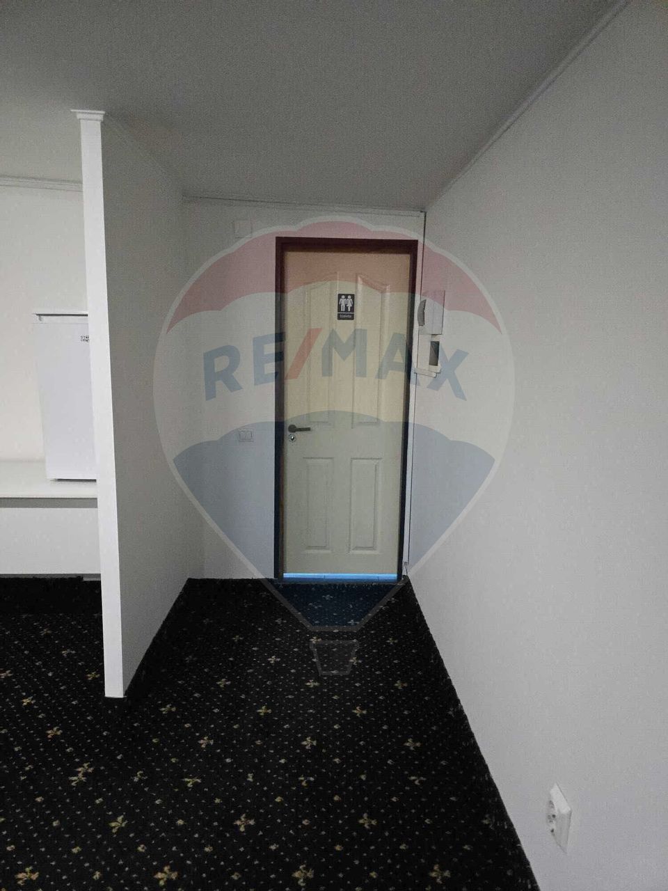 Spațiu de birouri/comercial de 45mp de închiriat în zona Nicolina