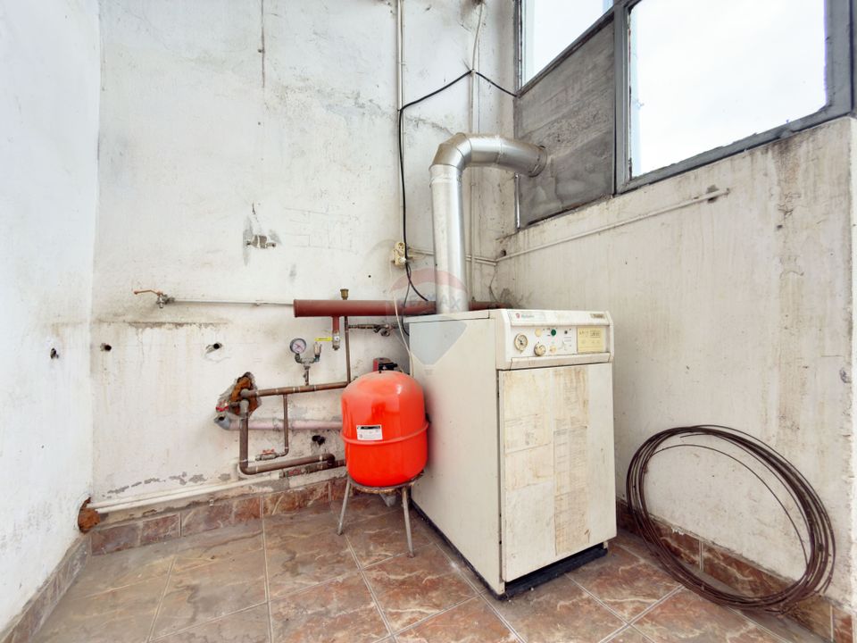 Spațiu industrial de vânzare în Aradul Nou / Arad