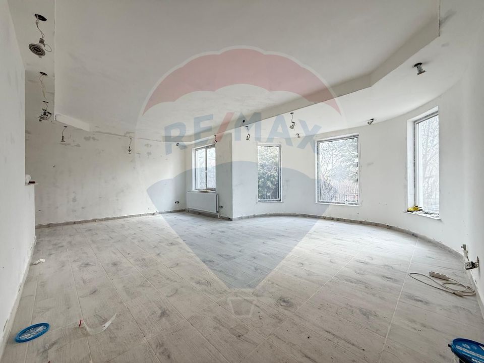 Vila P + 1 de vanzare in Eforie Nord teren proprietate 300 mp