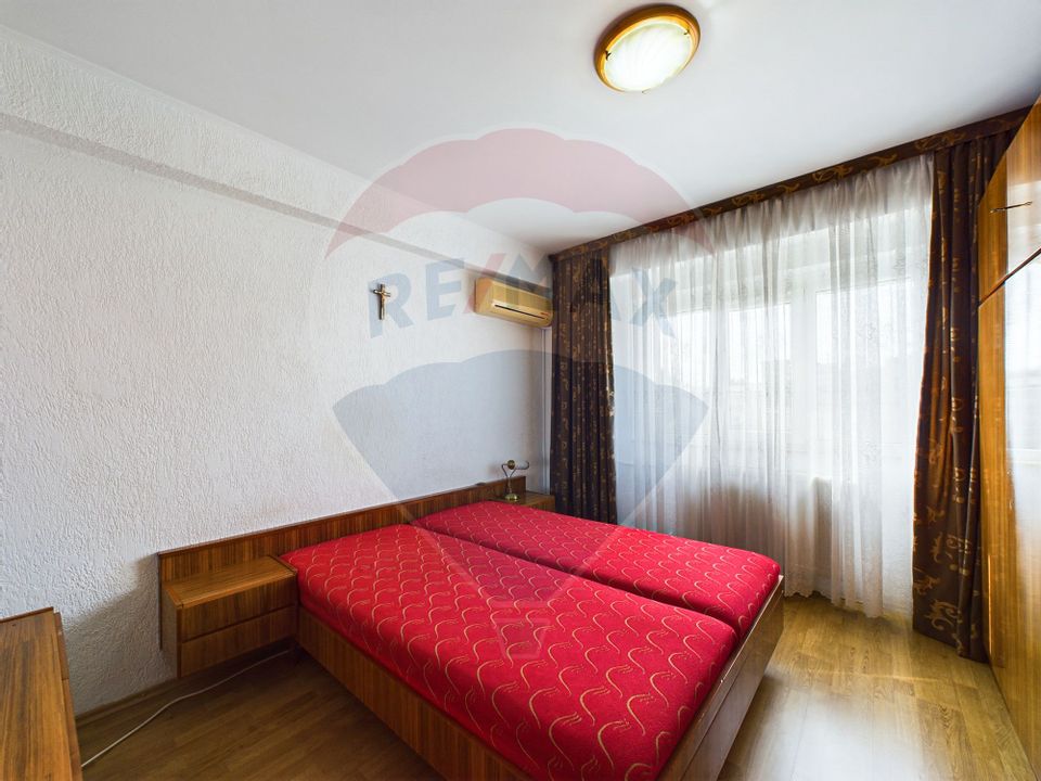 4-room apartment for sale with its own central heating in Vitan area