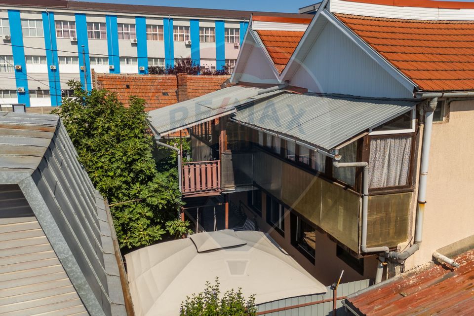 7 room House / Villa for sale, Confectii area