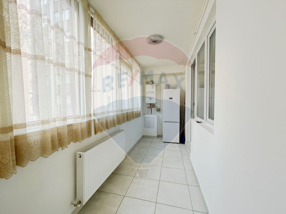 Apartament 2 camere de închiriat Militari Residence Auchan Militari