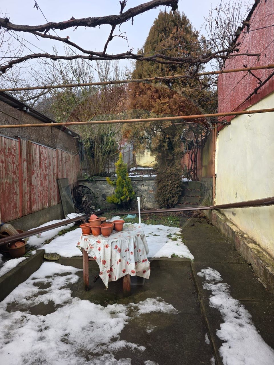 Casa de vanzare, curte proprie -Medias, str. Stadionului