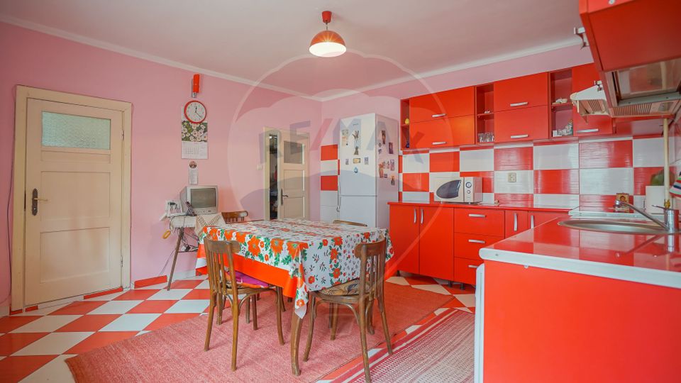 5 room House / Villa for sale