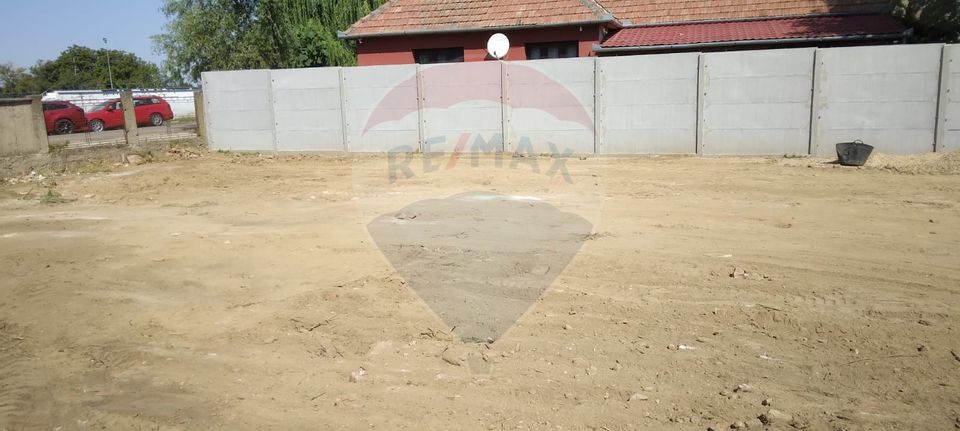 Land 1,435sqm Paulis / Strada Stadionului