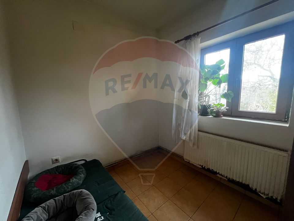 Casă  4 camere 1080 mp teren zona Gradiste