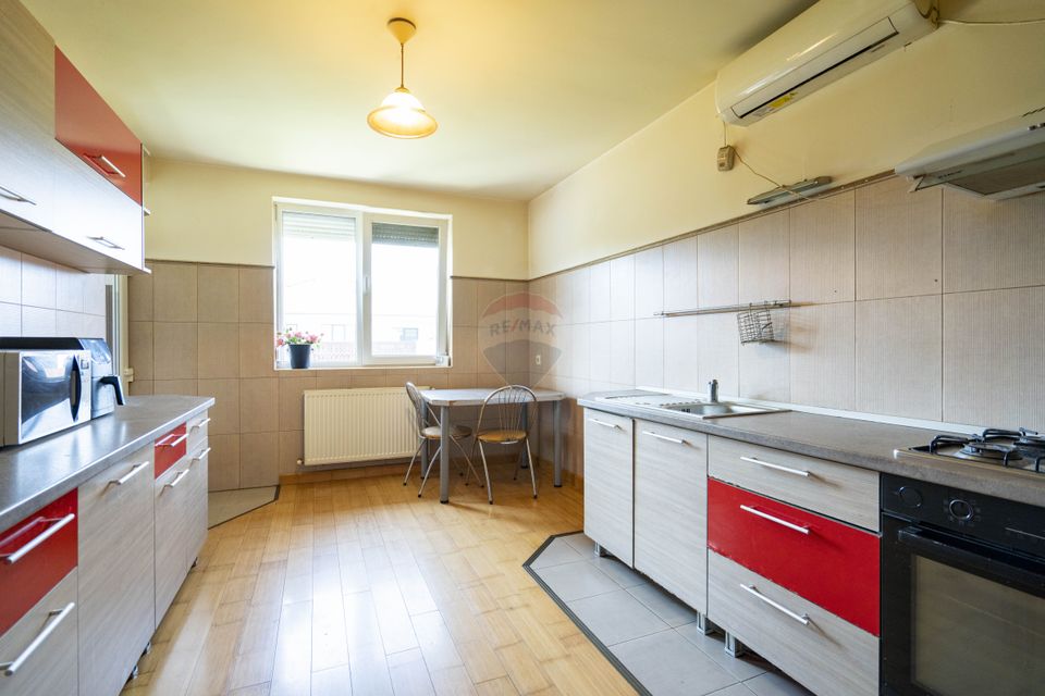 6 room House / Villa for sale