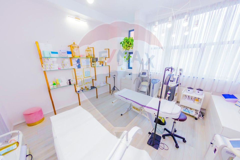 Vânzare spațiu comercial de 500 mp pe Bd. Traian, Baia Mare