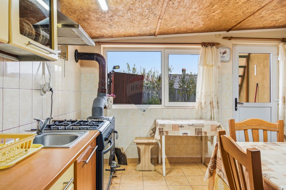 Casă de Om Gospodar - Costuleni - Grădină 1.830 mp -0% Comision 0% TVA