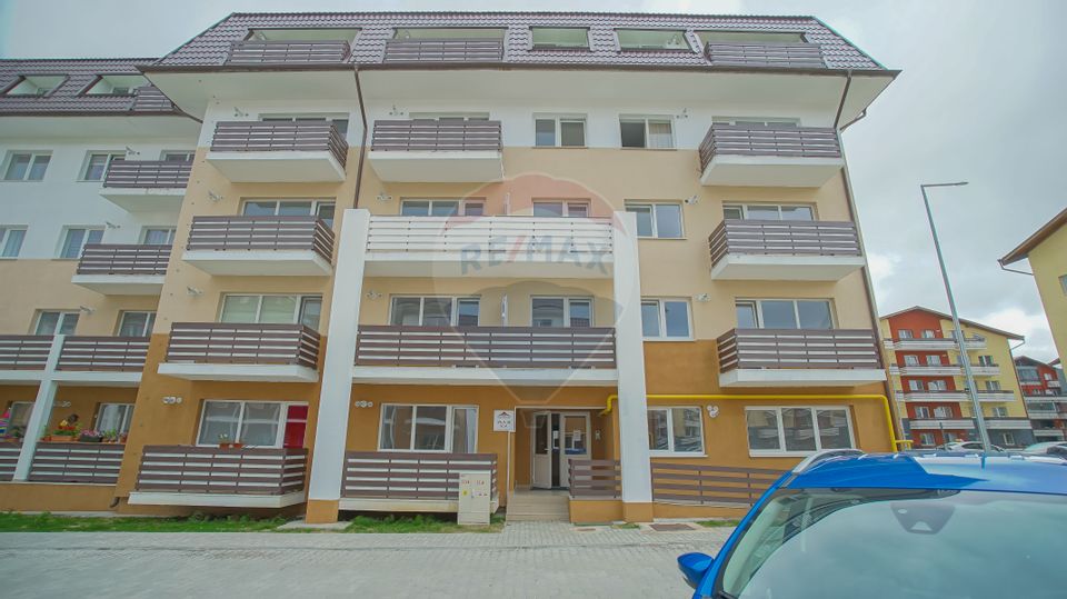 Apartament nou de inchiriat, mobilat si utiliat