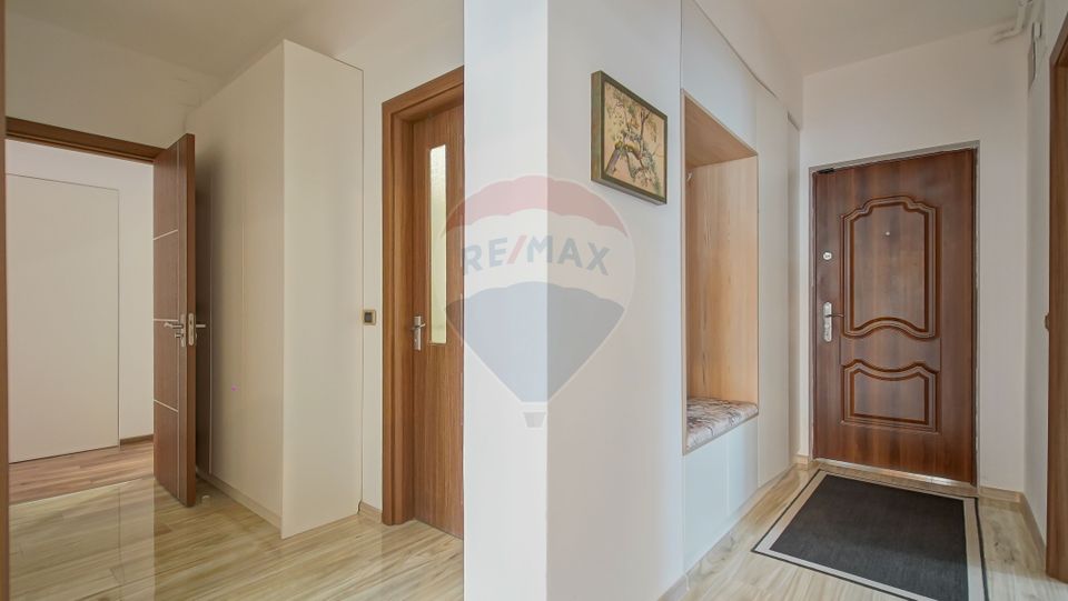 - REZERVAT -  Apartament Premium 4 Camere