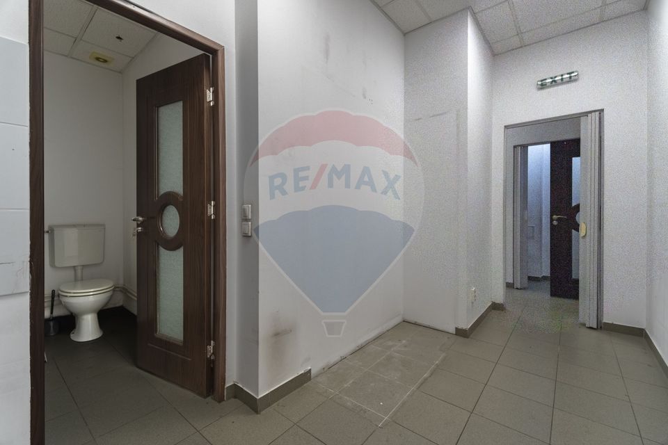 127sq.m Commercial Space for rent, Judetean area