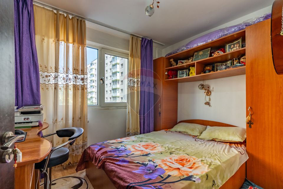 4-room apartment across from Mega Mall