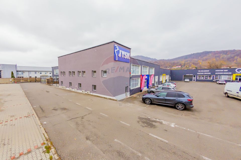 Spatiu de birouri si hala de depozitare ,de inchiriat