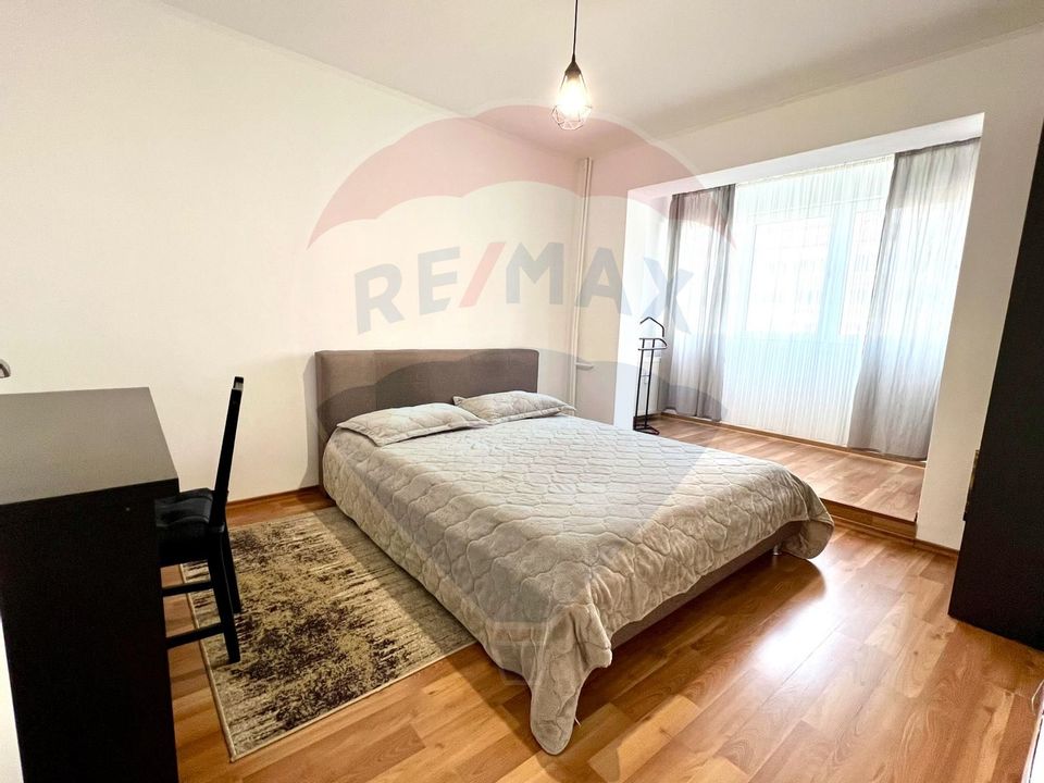 De închiriat apartament cu 3 camere, în zona Dacia