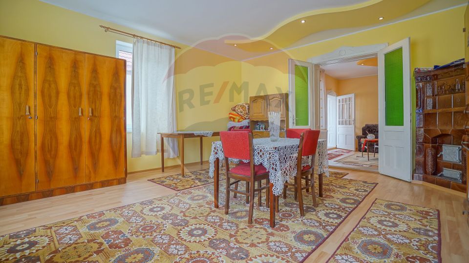 5 room House / Villa for sale