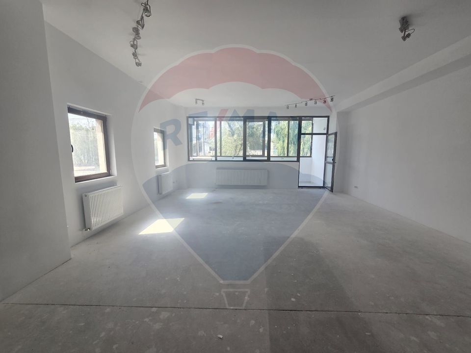 130sq.m Commercial Space for rent, Sisesti area