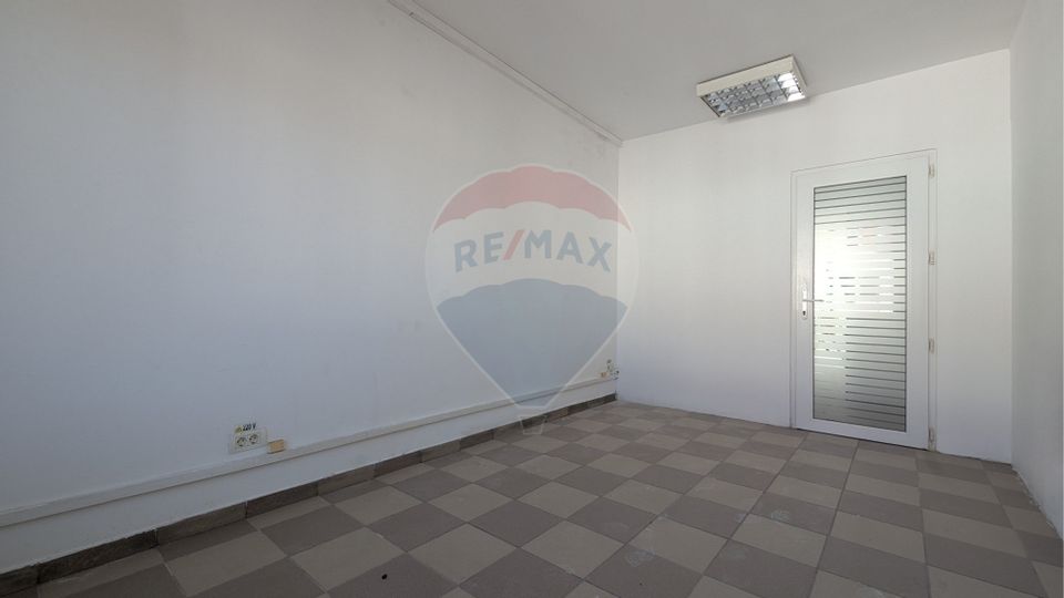 100sq.m Office Space for rent, Regie area