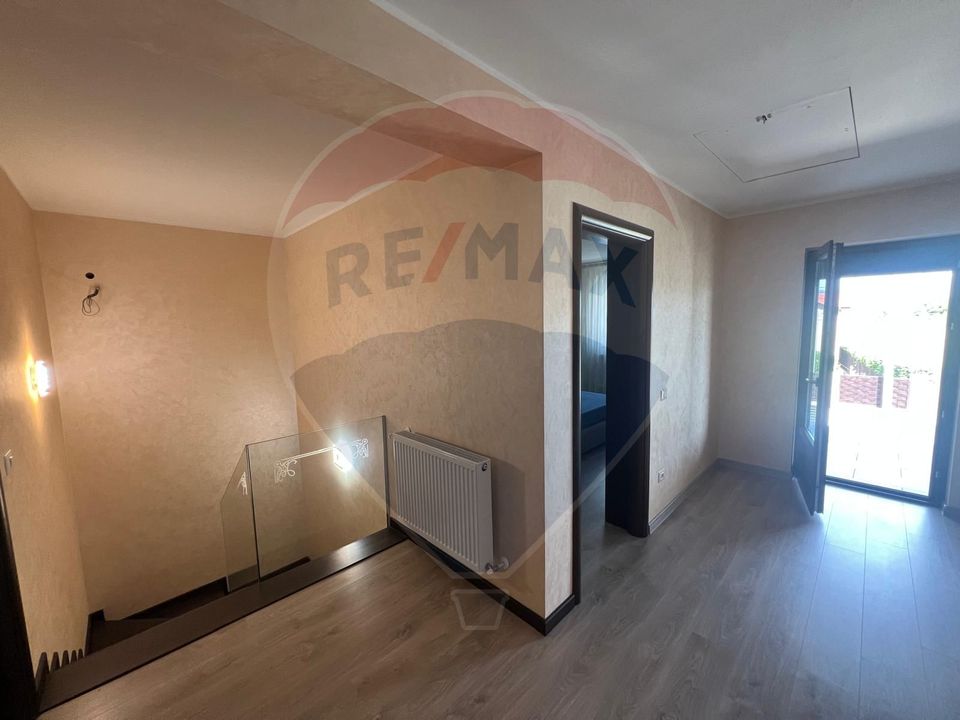 4 room House / Villa for sale, Sud-Est area