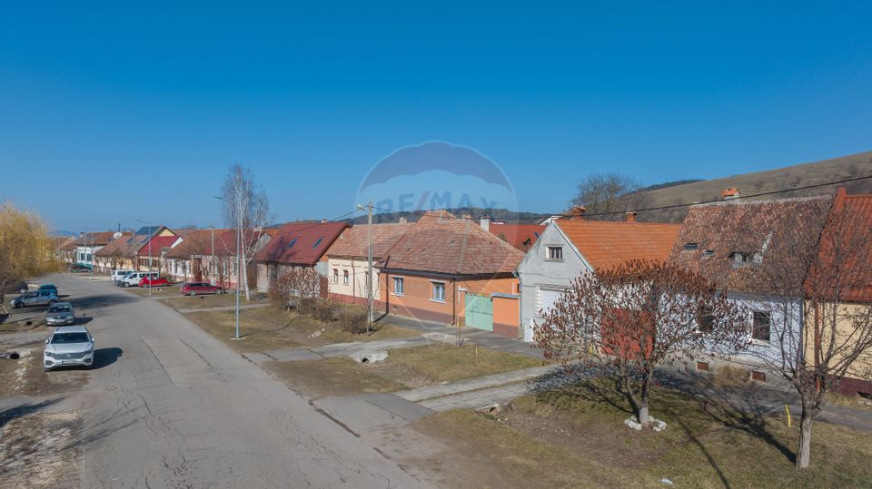 5 room House / Villa for sale