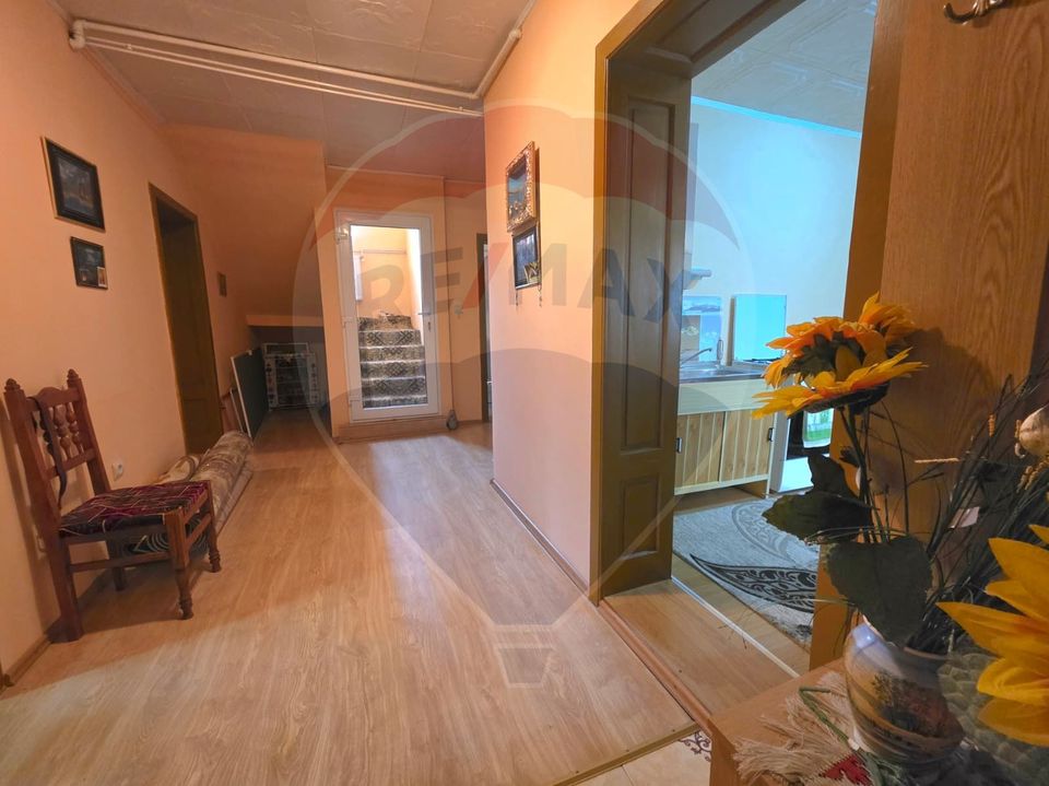 4 room House / Villa for sale, Sud area