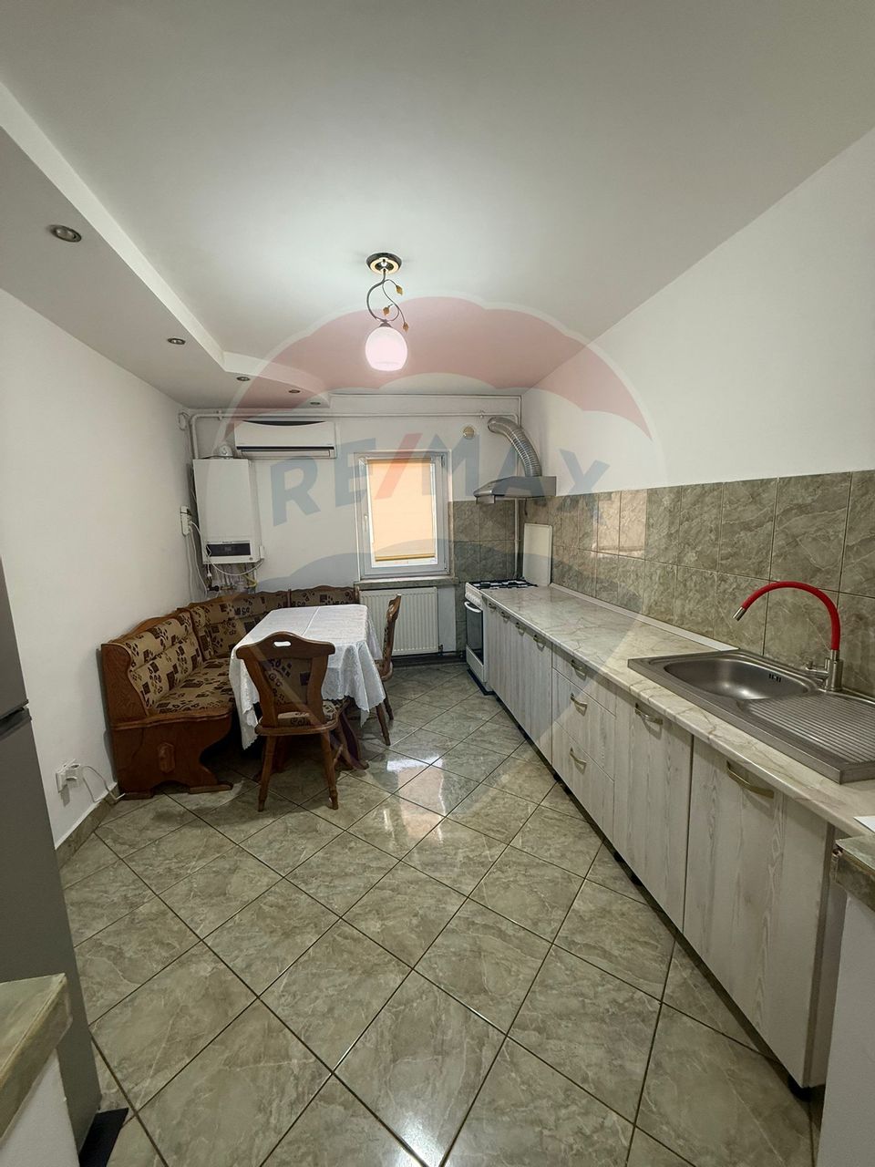 3 room Apartment for rent, Lapus Arges area