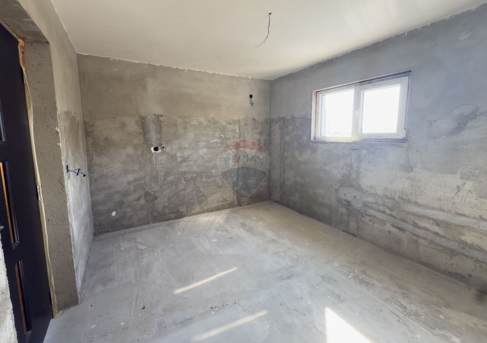 8 room House / Villa for sale, Central area