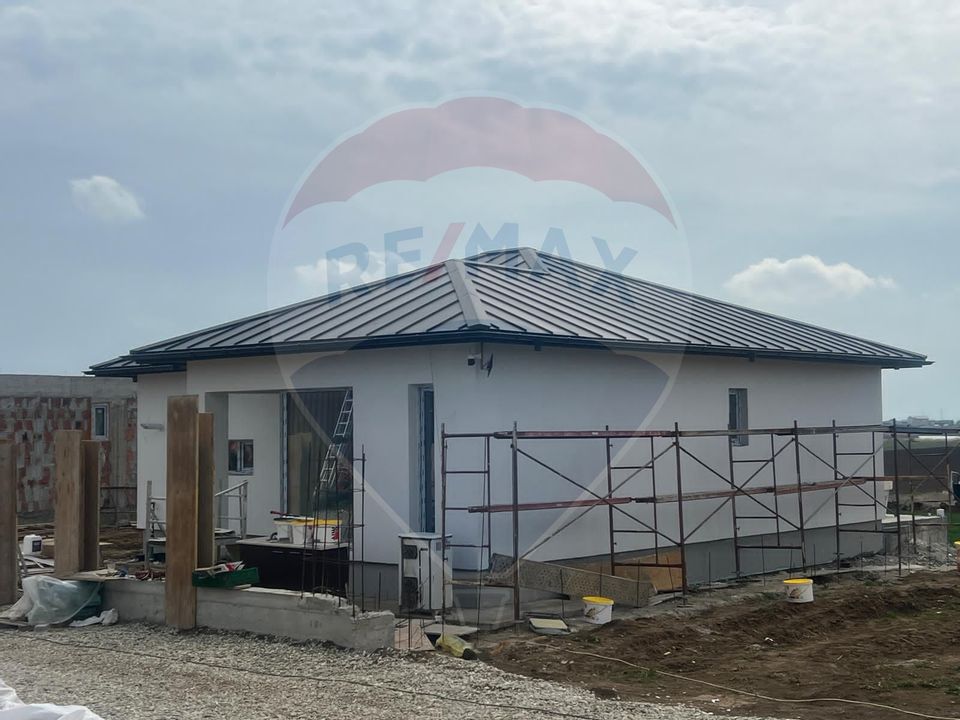 Casă / Vilă cu 3 camere de vânzare