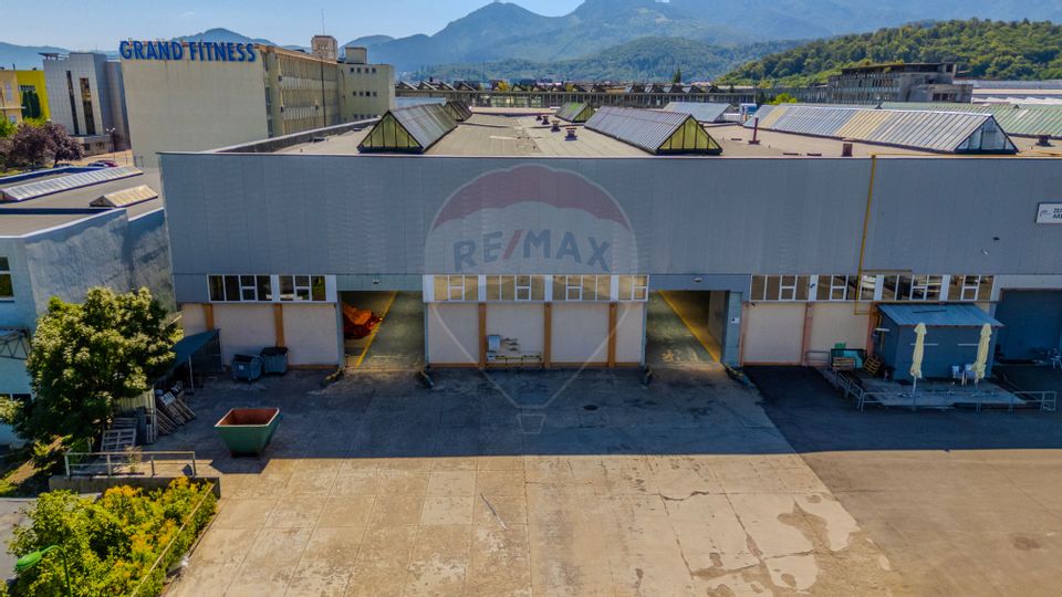 Hala 1870 mp, Parcare, Pod rulant 18 T