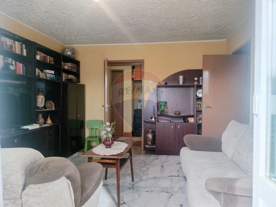 Apartament trei camere Iernuteni- Reghin