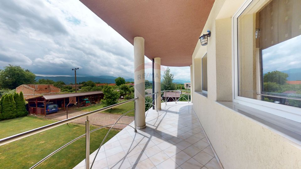 Vilă premium | 7 camere | Teren 2418 mp | Ghimbav Livada