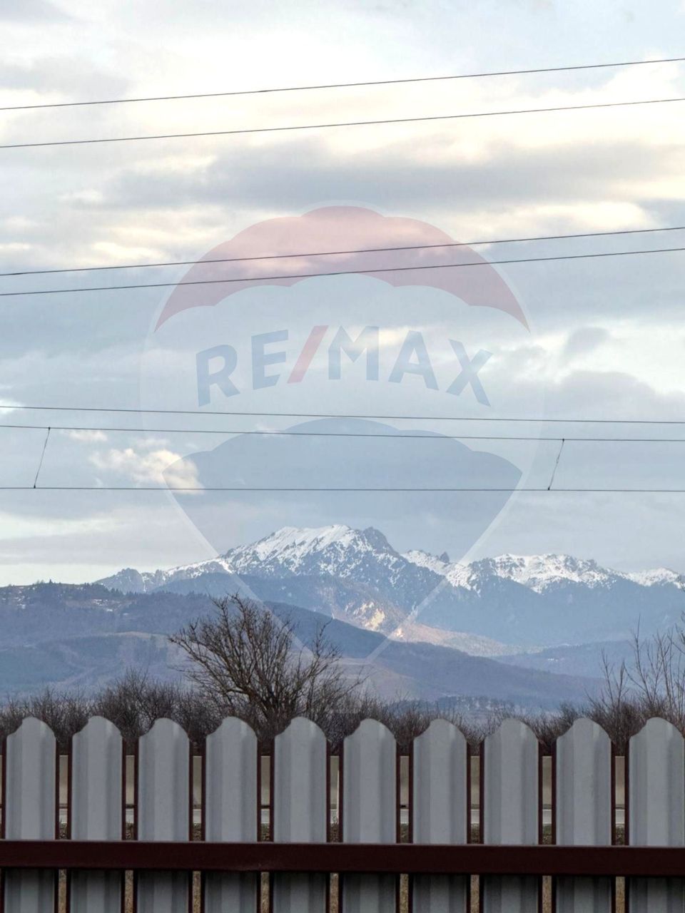 Casă / Vilă cu 4 camere de vânzare/zona Harman