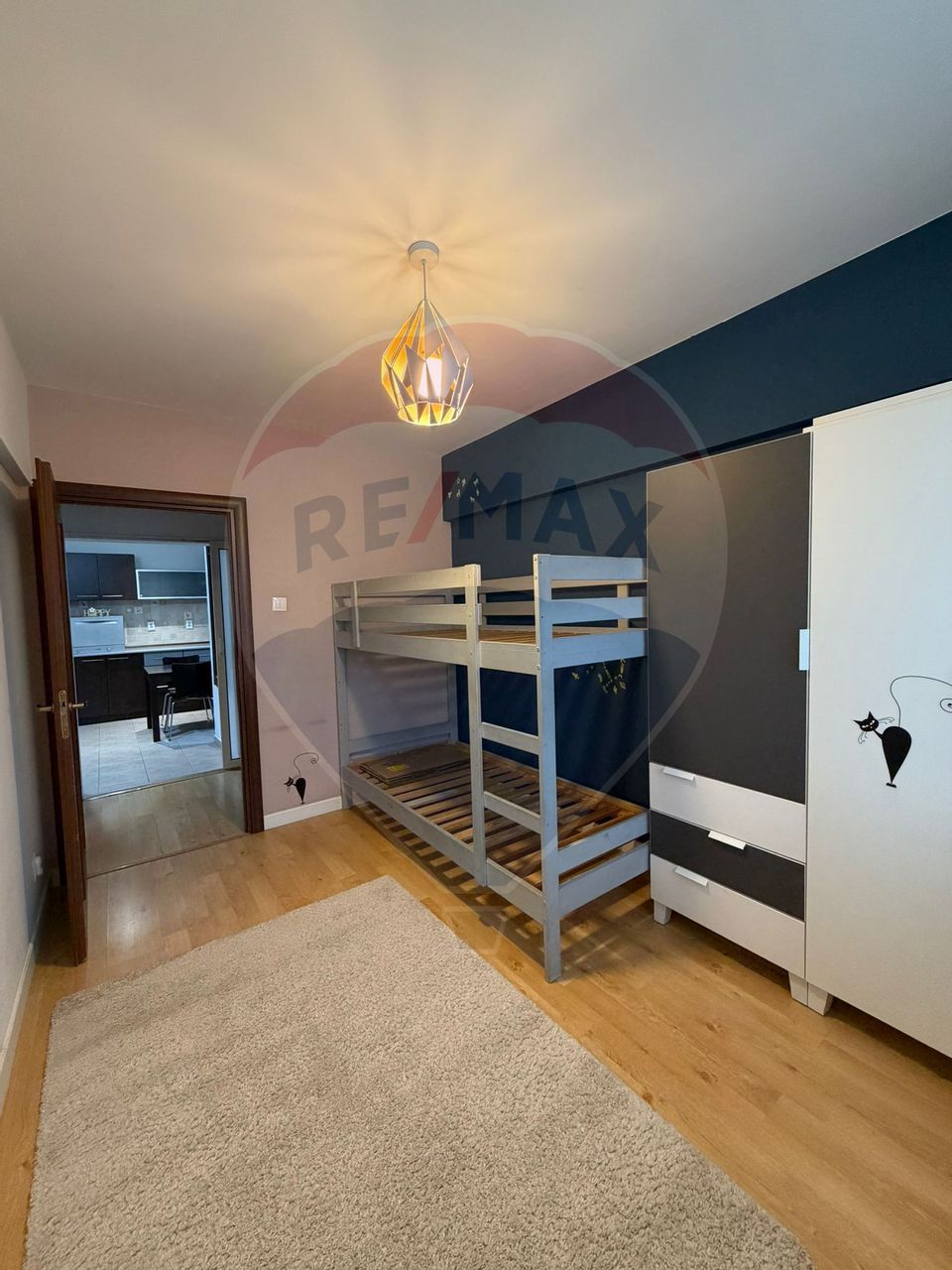 DE INCHIRIAT Apartament 3 camere – Avrig -Iancului