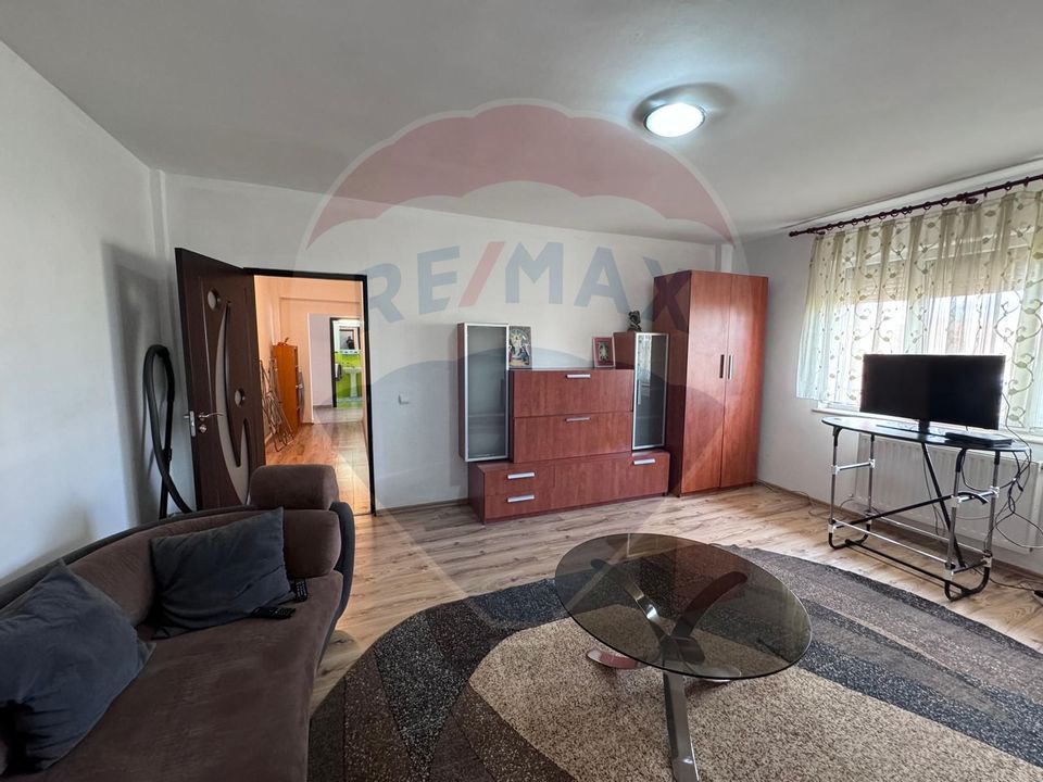 Apartament cu 2 Camere, De Închiriat, Zona Ioșia