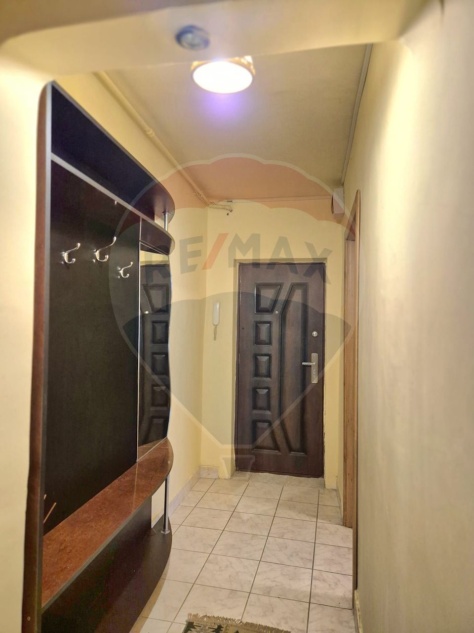 Apartament cu 4 camere de vânzare în zona Central