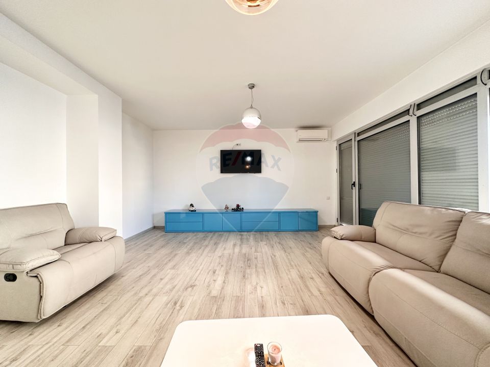 Apartament cu 4 camere de  vanzare în Quadra Residence