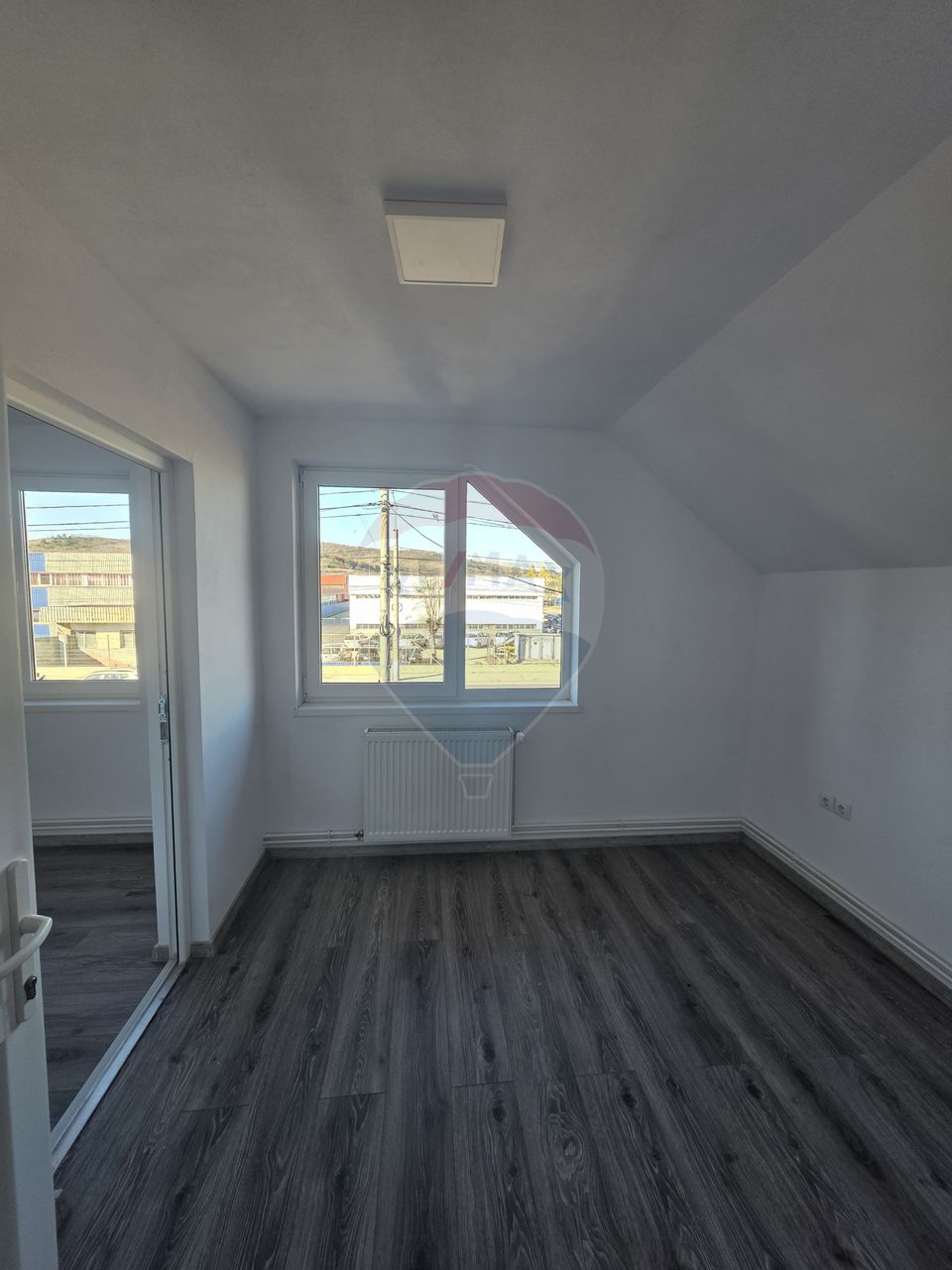 Spațiu comercial de închiriat în zona Vasia