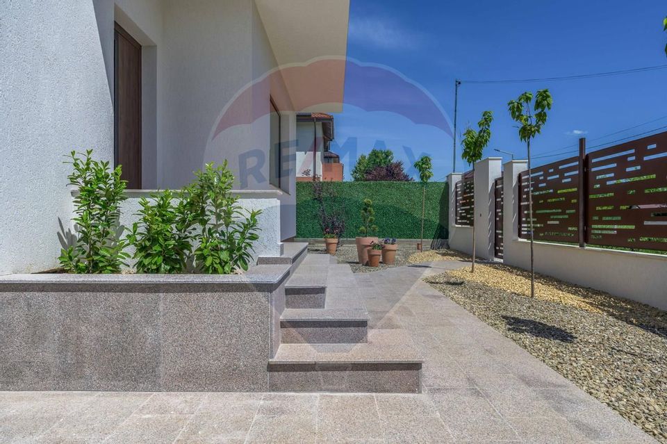 Vilă frumoasa cu 5 camere, 700 mp currte si pompa de caldura - Saftica