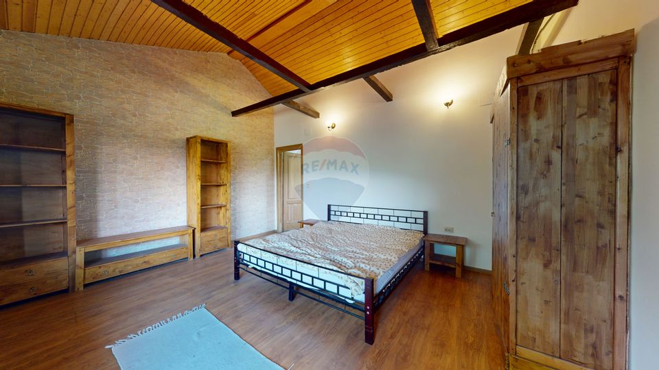 10 room Hotel / Pension for sale