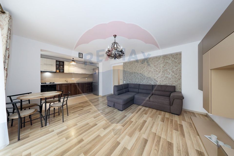 3 room Apartment for sale, Tractorul area