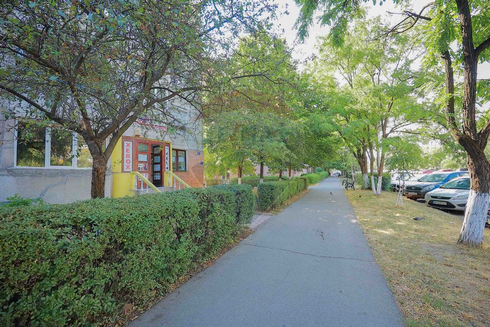 Apartament cu spațiu comercial, diverse destinații, vânzare, Rogerius