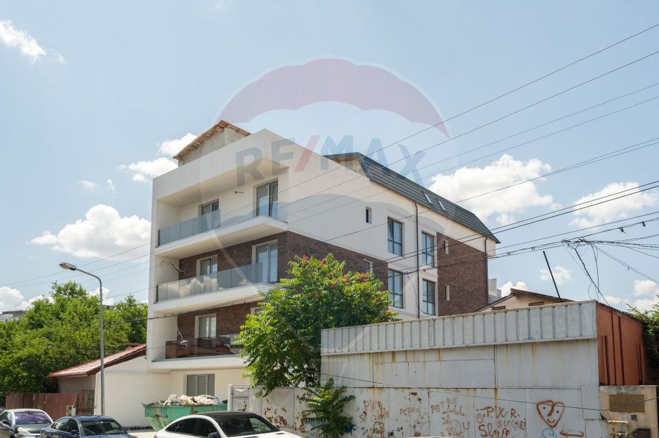 Apartament cu 3 camere si terasa