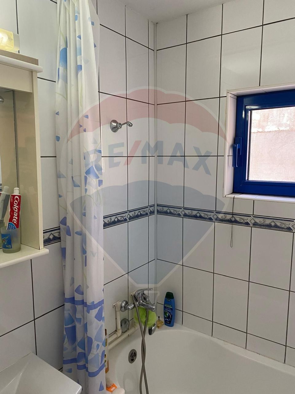 Apartament de vanzare cu 3 camere Medgidia