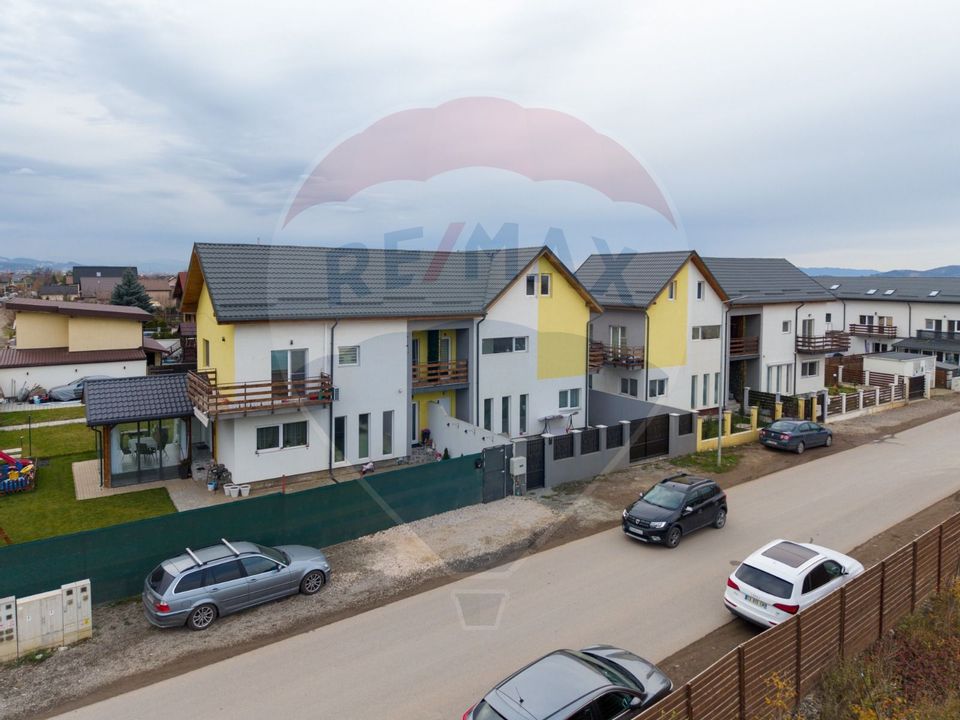 Casă 4 camere, de inchiriat, Izvor!