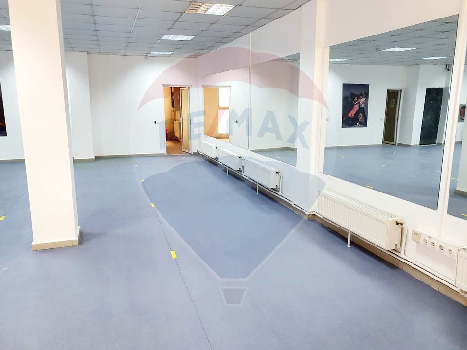 150sq.m Commercial Space for rent, Central area